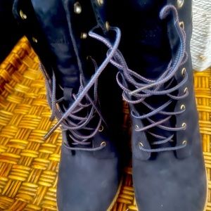 Like new wines Timberland boots like new